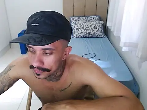 lipegonzalezz online show from 02-24-26, 05:44