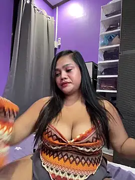 Snapshot of womanforall69 chatting on 01-15-26, 08:08 womanforall69 online show from 01-15-26, 08:08