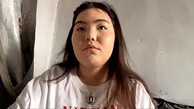 Snapshot of MollyAsian chatting on 01-12-26, 08:08 MollyAsian online show from 01-12-26, 08:08