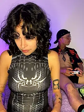 Snapshot of sakuraanduchira_ chatting on 01-12-26, 11:43 sakuraanduchira online show from 01-12-26, 11:43