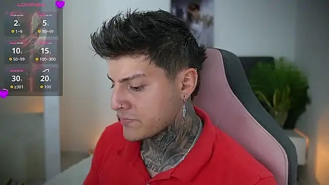 Snapshot of goldenatlasX chatting on 02-14-26, 06:04 goldenatlasX online show from 02-14-26, 06:04