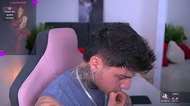 Snapshot of goldenatlasX chatting on 03-03-26, 09:53 goldenatlasX online show from 03-03-26, 09:53