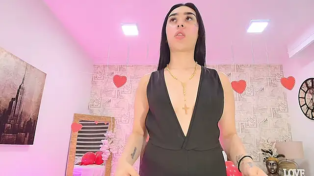 emily clarkk  online show from 02-10-26, 07:18