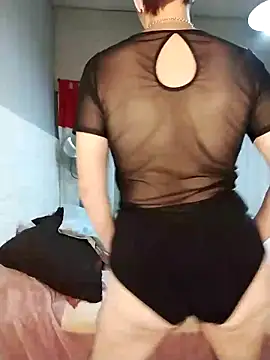 Juguetonafogosa5 online show from 03-18-26, 11:30