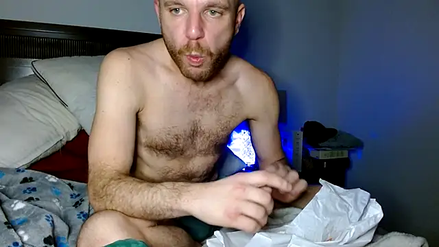 Snapshot of FrankieFuckMe chatting on 02-26-26, 02:16 FrankieFuckMe online show from 02-26-26, 02:16