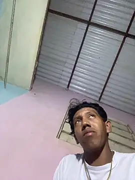 Snapshot of javi182025 chatting on 02-21-26, 12:55 javi182025 online show from 02-21-26, 12:55