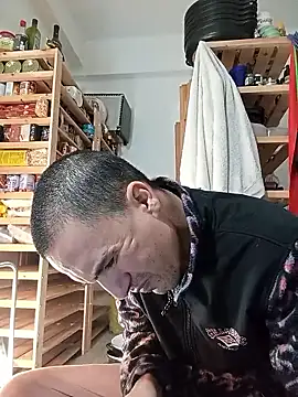 tokensMB online show from 01-13-26, 01:49