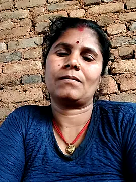 Snapshot of Hot_di97 chatting on 02-22-26, 03:29 Hot di97 online show from 02-22-26, 03:29