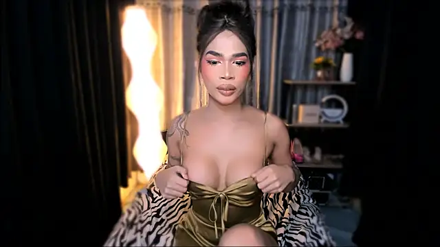 Snapshot of ShannelKeller chatting on 02-09-26, 01:42 ShannelKeller online show from 02-09-26, 01:42