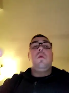 Vieirapauduro69 online show from 02-06-26, 06:44