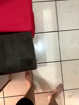 jhon01605 online show from 01-12-26, 07:19