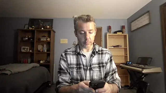 chrisw8140 online show from 03-10-26, 04:17