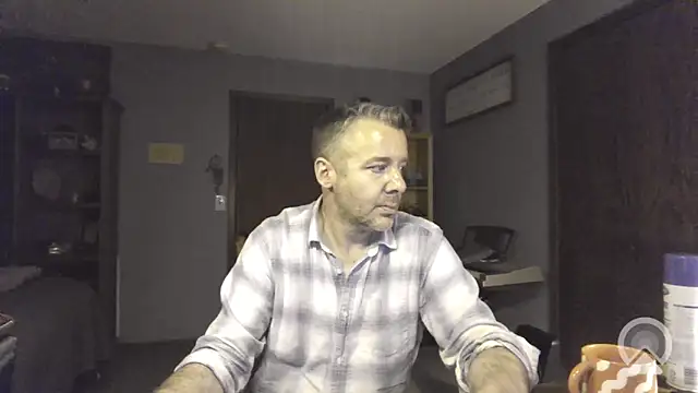 chrisw8140 online show from 03-26-26, 01:11