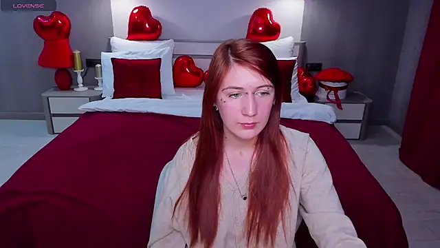 Snapshot of Polly_Sweet chatting on 02-23-26, 06:27 Polly Sweet online show from 02-23-26, 06:27