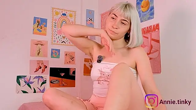 annieTinky0 online show from 02-26-26, 12:09