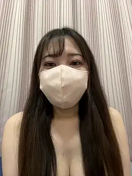 Snapshot of Runa_channel chatting on 01-13-26, 01:16 Runa channel online show from 01-13-26, 01:16