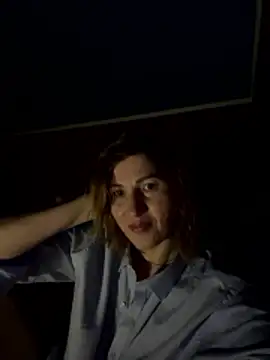 Snapshot of _Crystal_2 chatting on 01-16-26, 03:43 Crystal 2 online show from 01-16-26, 03:43