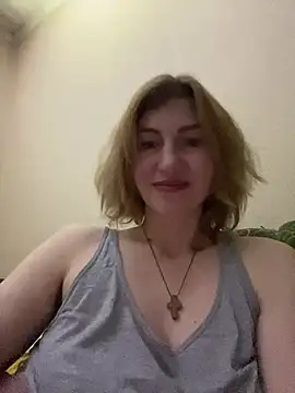 Snapshot of _Crystal_2 chatting on 01-17-26, 09:29 Crystal 2 online show from 01-17-26, 09:29