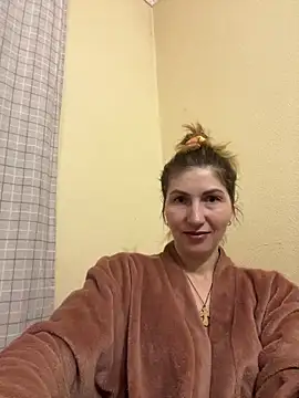 Snapshot of _Crystal_2 chatting on 02-08-26, 03:48 Crystal 2 online show from 02-08-26, 03:48