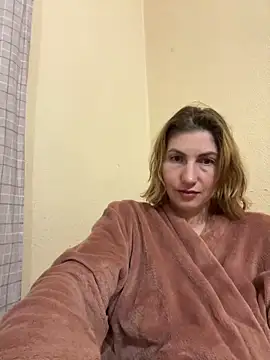 Snapshot of _Crystal_2 chatting on 02-09-26, 09:19 Crystal 2 online show from 02-09-26, 09:19