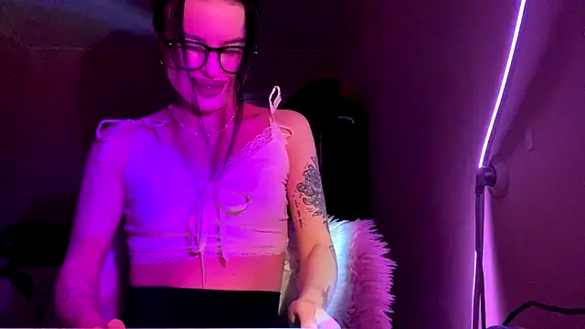 AkilahMilke online show from 01-14-26, 07:52