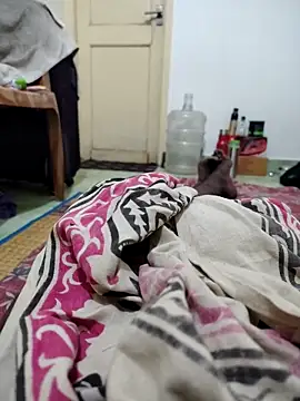 Snapshot of TamilBoy3007 chatting on 02-11-26, 12:54 TamilBoy3007 online show from 02-11-26, 12:54