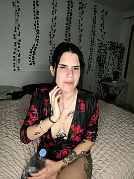 julieeeeee75 online show from 01-13-26, 12:16