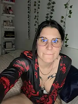 julieeeeee75 online show from 01-13-26, 10:37