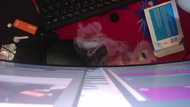 Snapshot of Loriiiany chatting on 03-02-26, 07:15 Loriiiany online show from 03-02-26, 07:15