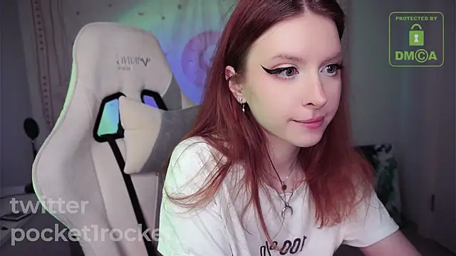 Snapshot of _PocketRocket_ chatting on 02-01-25, 12:51  PocketRocket  online show from 02-01-25, 12:51