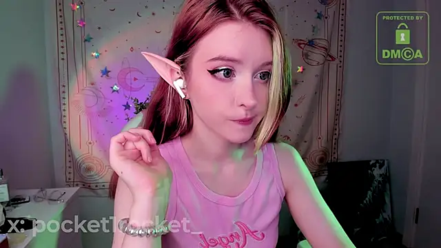 Snapshot of _PocketRocket_ chatting on 10-10-25, 12:20  PocketRocket  online show from 10-10-25, 12:20