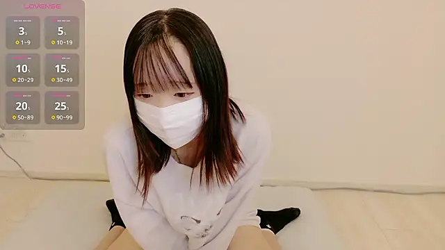 Snapshot of Rina_chan_0x chatting on 01-13-26, 02:33 Rina chan 0x online show from 01-13-26, 02:33