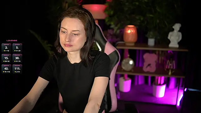 baby luna xo online show from 02-18-26, 09:49