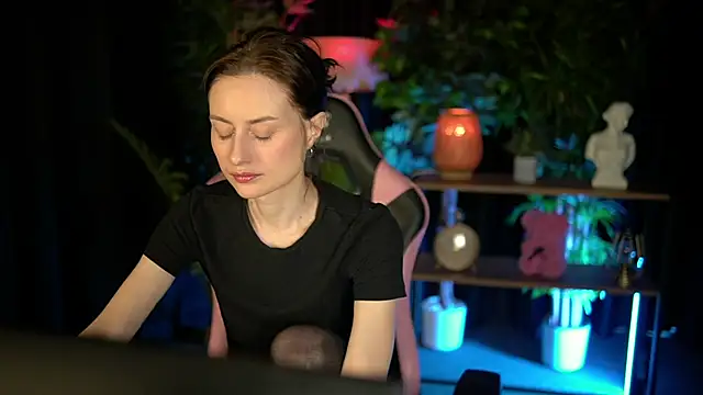 baby luna xo online show from 02-26-26, 09:52