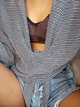 Zi zii online show from 02-08-26, 12:36