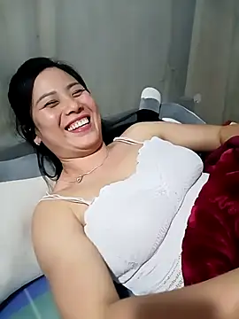 Snapshot of IORio2x chatting on 02-02-26, 02:05 IORio2x online show from 02-02-26, 02:05