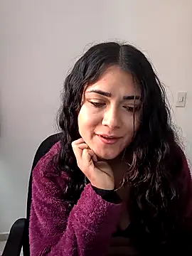 Snapshot of Freyarosse chatting on 02-09-26, 02:54 Freyarosse online show from 02-09-26, 02:54