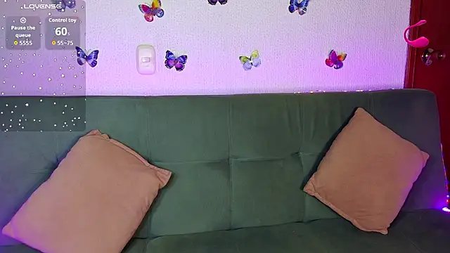 Snapshot of Anihaa chatting on 02-12-26, 04:18 Anihaa online show from 02-12-26, 04:18