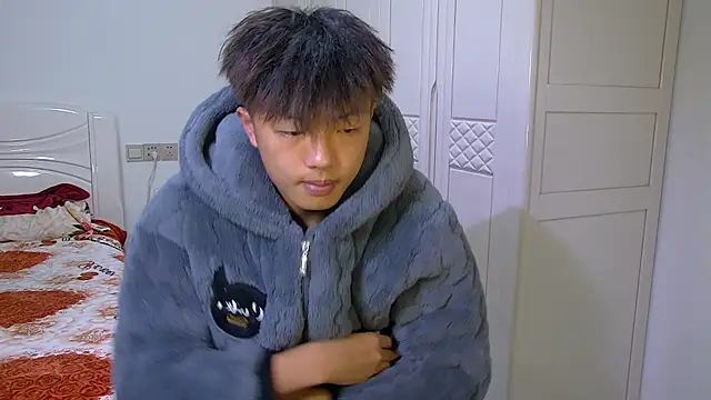 Chocolates-001 online show from 01-17-26, 10:20