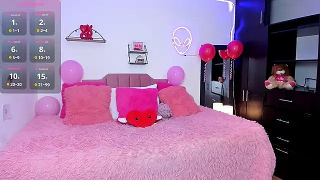 Snapshot of Nina_curves chatting on 02-12-26, 07:20 Nina curves online show from 02-12-26, 07:20