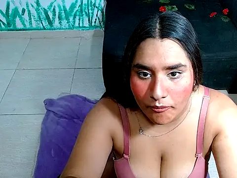 Im May  online show from 02-18-26, 09:33