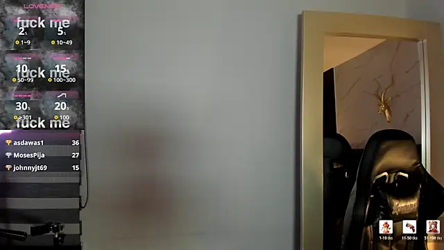 Snapshot of KomiCatt chatting on 02-23-26, 06:16 KomiCatt online show from 02-23-26, 06:16