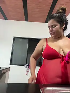 Snapshot of Julissa_x chatting on 02-27-26, 12:38 Julissa x online show from 02-27-26, 12:38