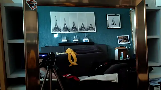 Snapshot of Funfukruon chatting on 02-18-26, 02:02 Funfukruon online show from 02-18-26, 02:02