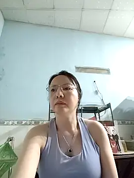 Snapshot of Famrita chatting on 02-07-26, 12:25 Famrita online show from 02-07-26, 12:25