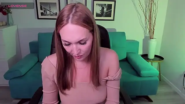 EvieMagical online show from 03-12-26, 06:19