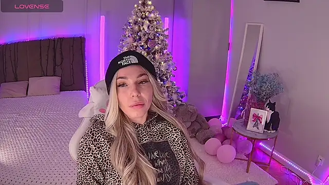 Snapshot of Daysy_Wood chatting on 01-14-26, 11:38 Daysy Wood online show from 01-14-26, 11:38