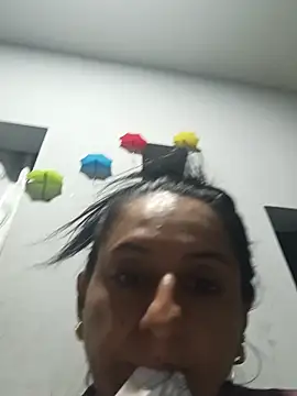 Snapshot of Luna_seductora12 chatting on 02-21-26, 02:34 Luna seductora12 online show from 02-21-26, 02:34