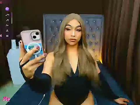 Snapshot of Clea_Moore chatting on 02-24-26, 06:00 Clea Moore online show from 02-24-26, 06:00