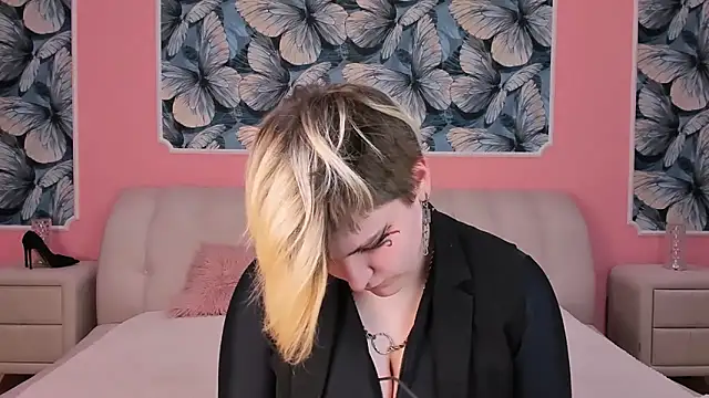 Snapshot of ABSI_GLITCH chatting on 02-09-26, 05:22 ABSI GLITCH online show from 02-09-26, 05:22